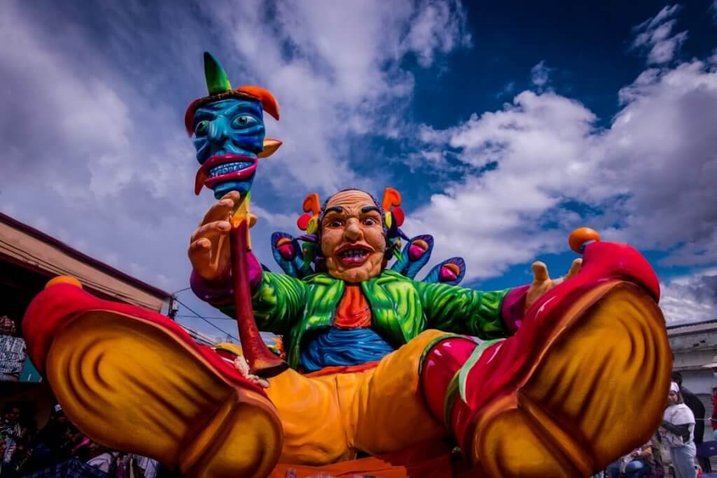 ipiales - Carnaval Multicolor de la Frontera 2023: Un festival vibrante de historia y diversión