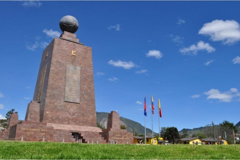 Lee más sobre el artículo 30 mejores lugares que ver en Ecuador (2025)
